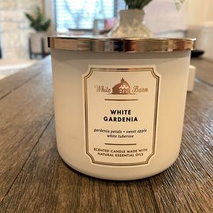 NEW Bath and Body Works candle White Gardenia